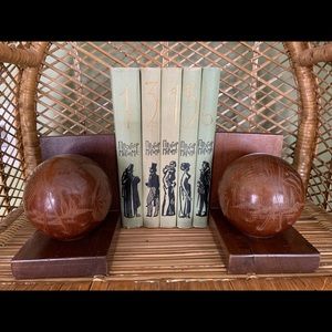 Mahogany Wood Bookends USA- Cuba Flags Decor